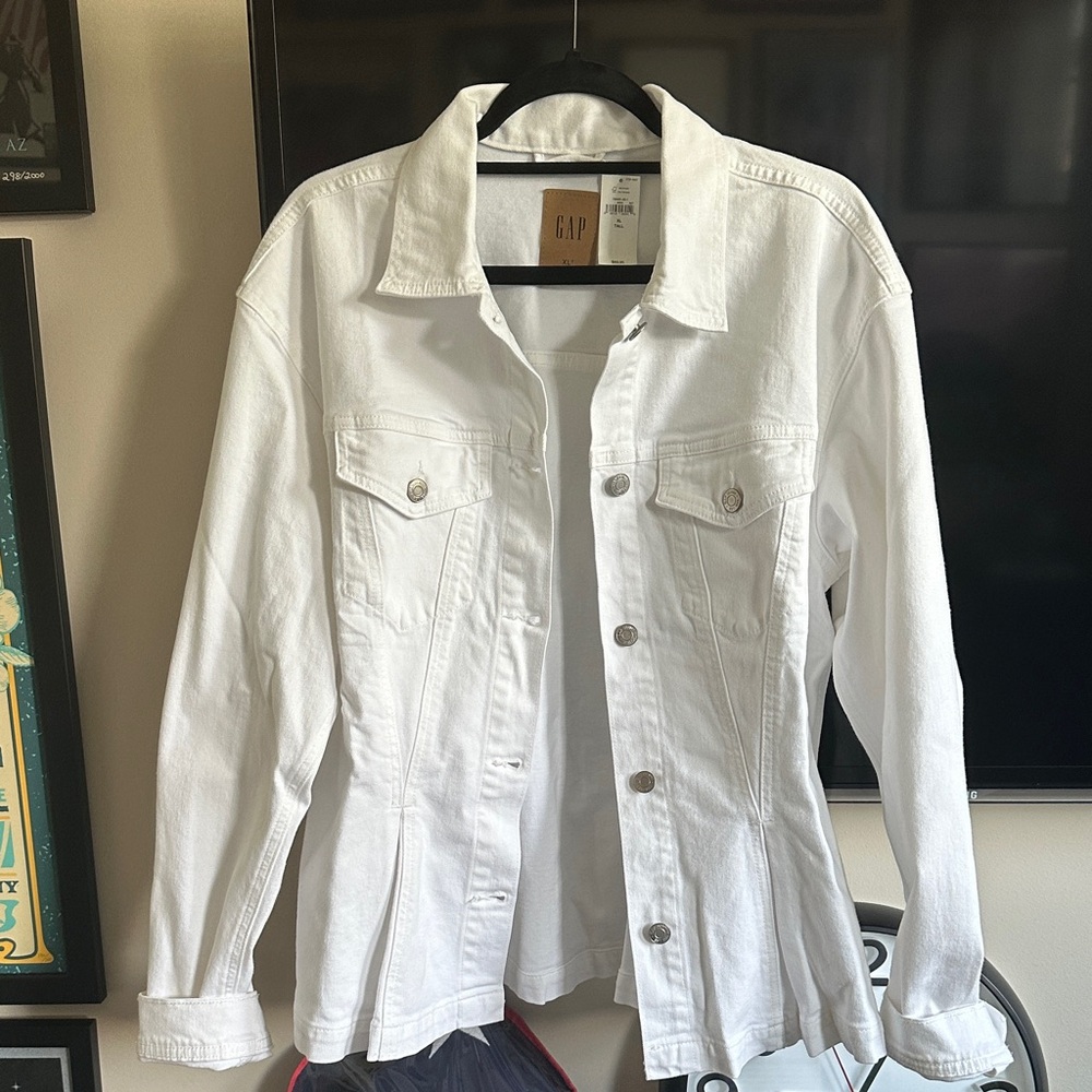 GAP Women's Classic White Jean Jacket